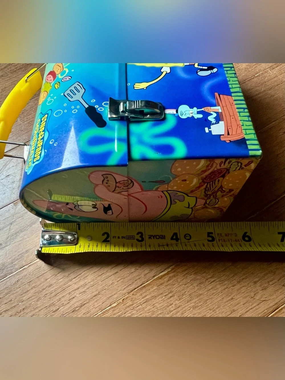 2001 Vintage SpongeBob SquarePants Tin Dome Lunch Box